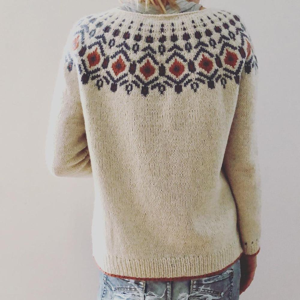 Womens Knit Sweater Geometric Pattern Winter Fit