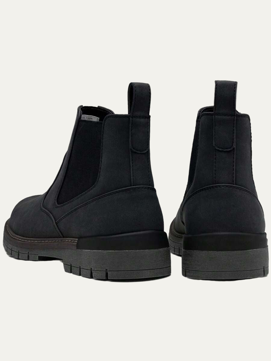Mens Chelsea Boots with Lug Sole Durable Design
