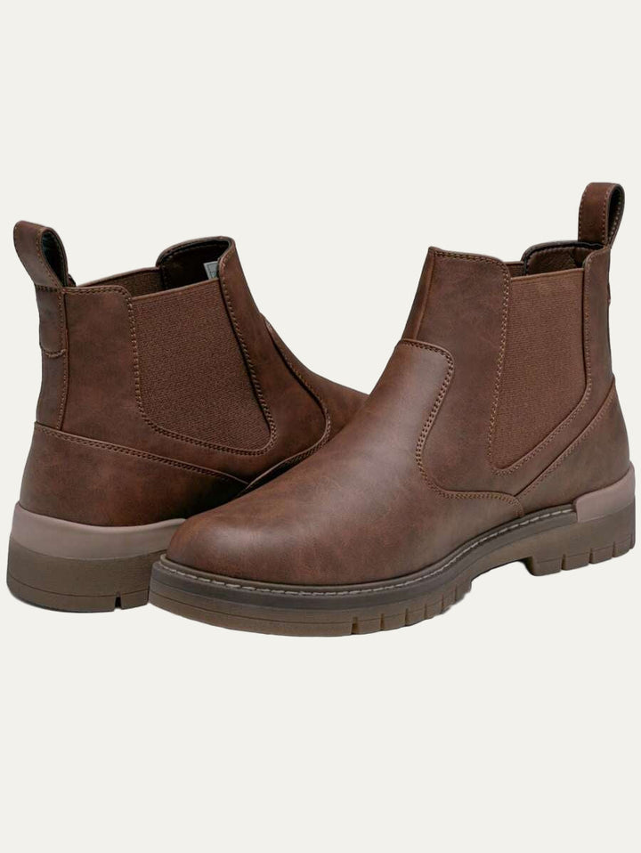 Mens Chelsea Boots with Lug Sole Durable Design