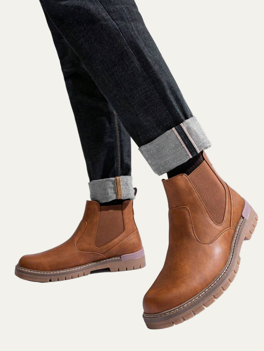 Mens Chelsea Boots with Lug Sole Durable Design