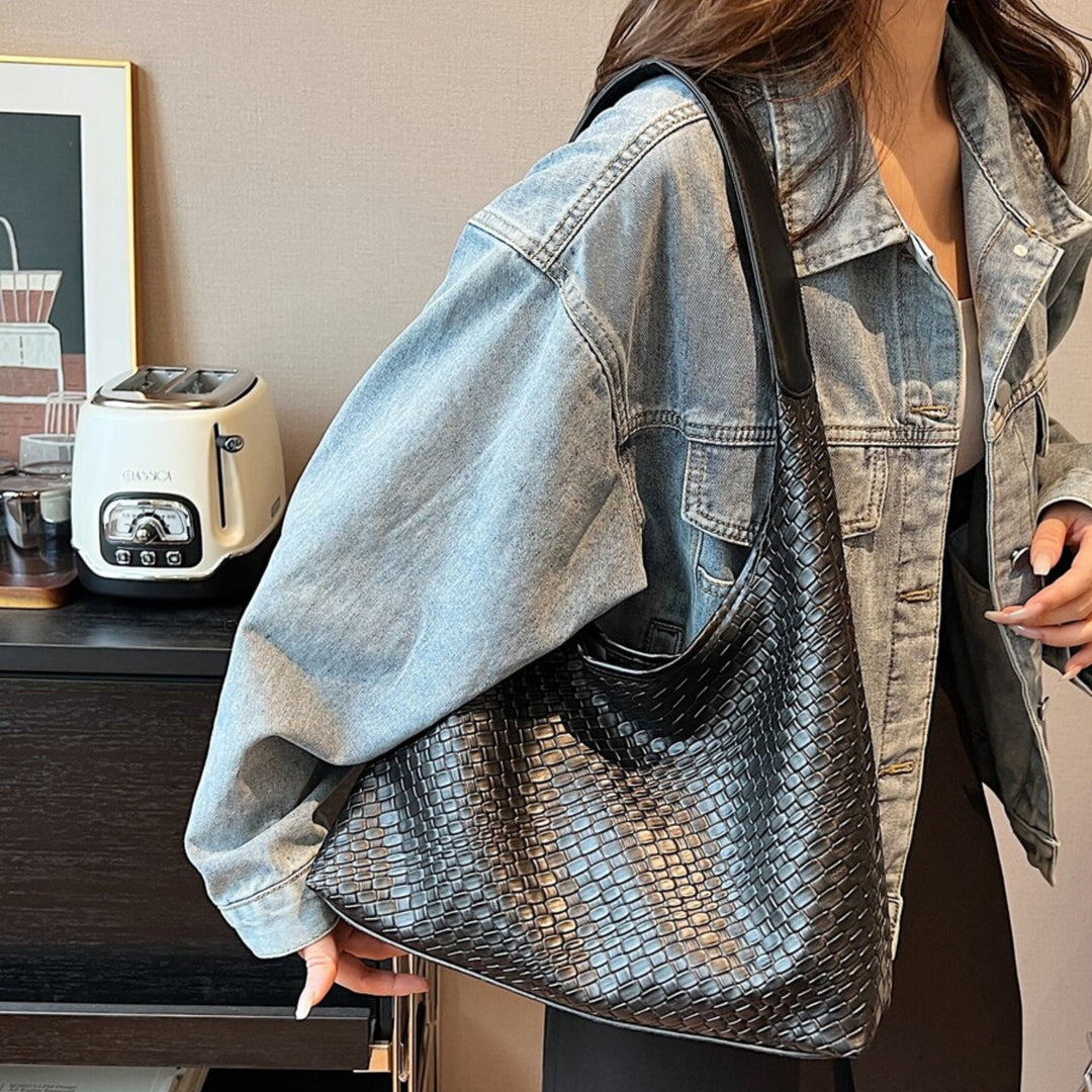 Womens Leather Hobo Bag Elegant Functional Design