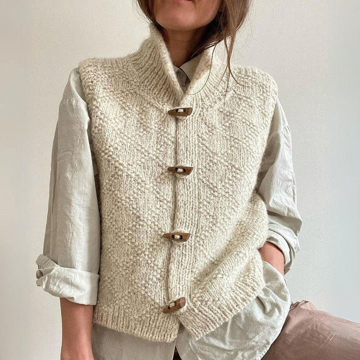 Womens Short Knit Cardigan Stylish Fit