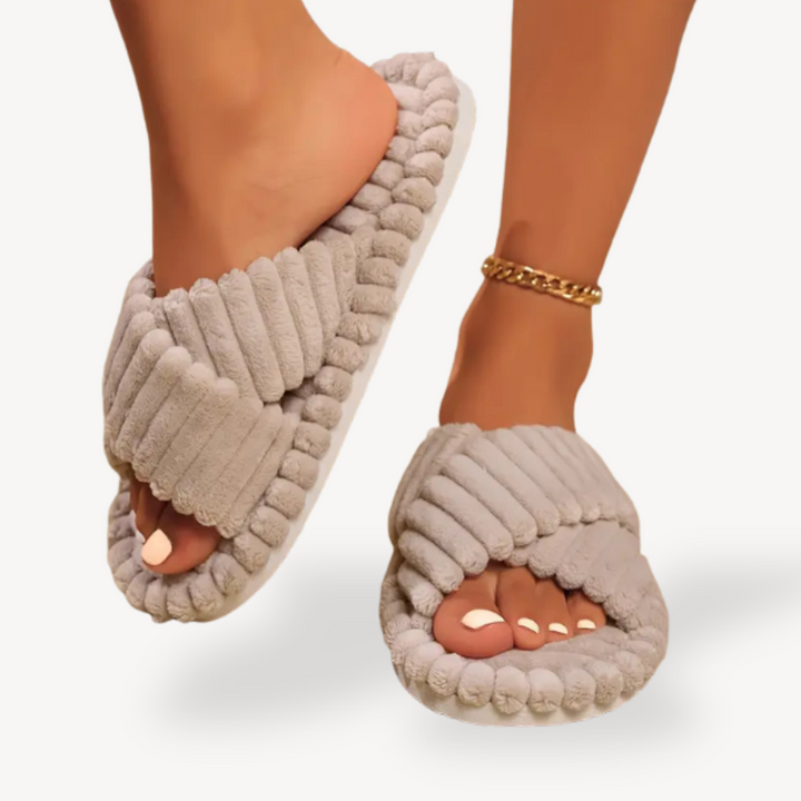 Womens House Slippers with Faux Fur Lining - BritishMode