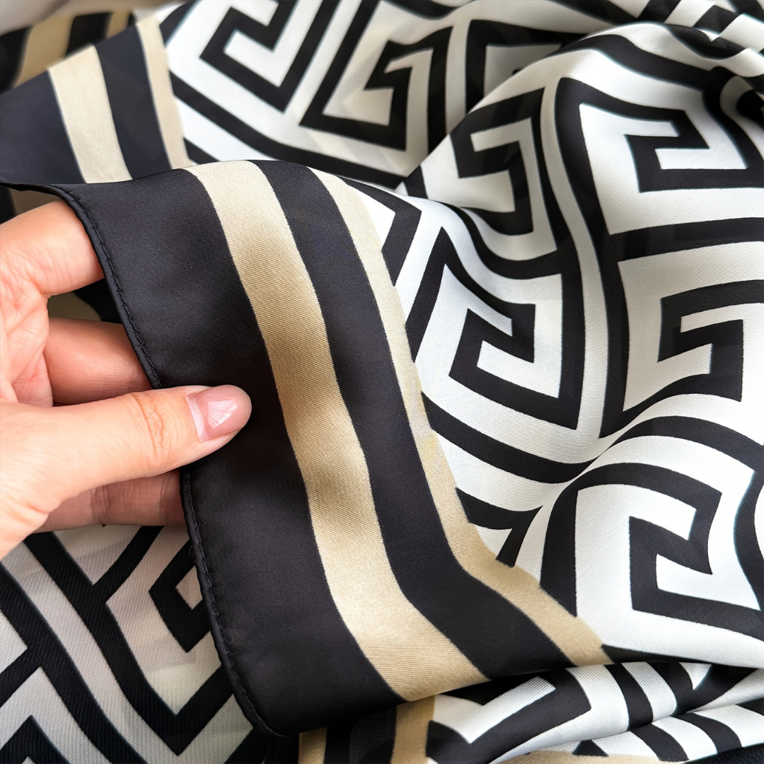 Womens Polyester Scarf Geometric Print Lightweight