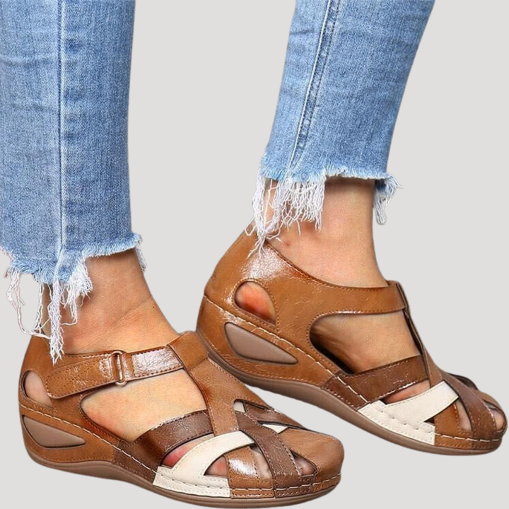Womens Comfort Sandals with Adjustable Straps Casual Fit