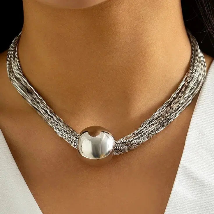 Womens Necklace Elegant Pendant Design - BritishMode
