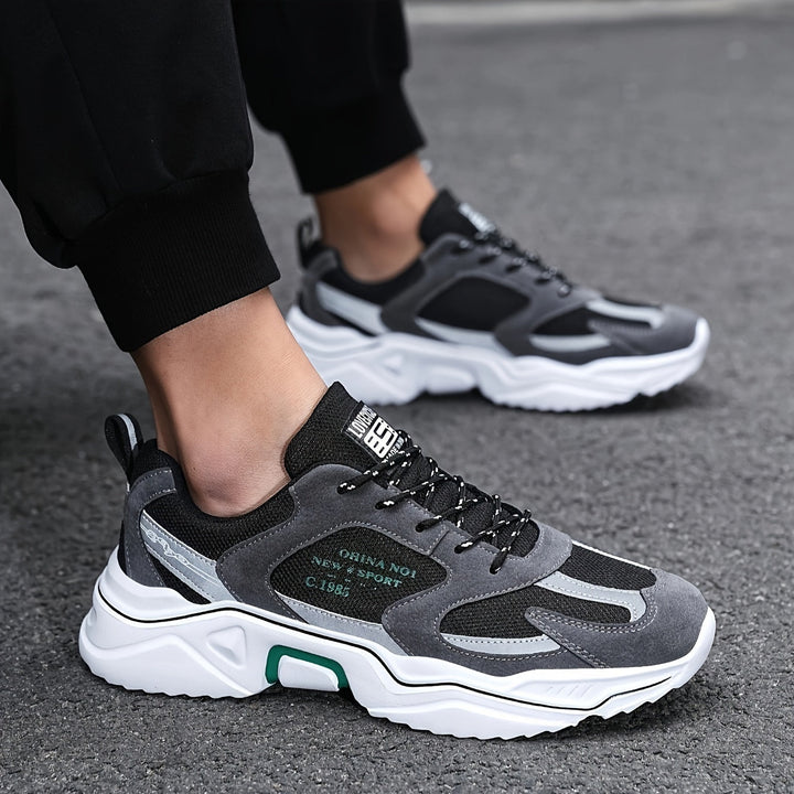 Mens Lightweight Sneakers Comfortable Casual Fit