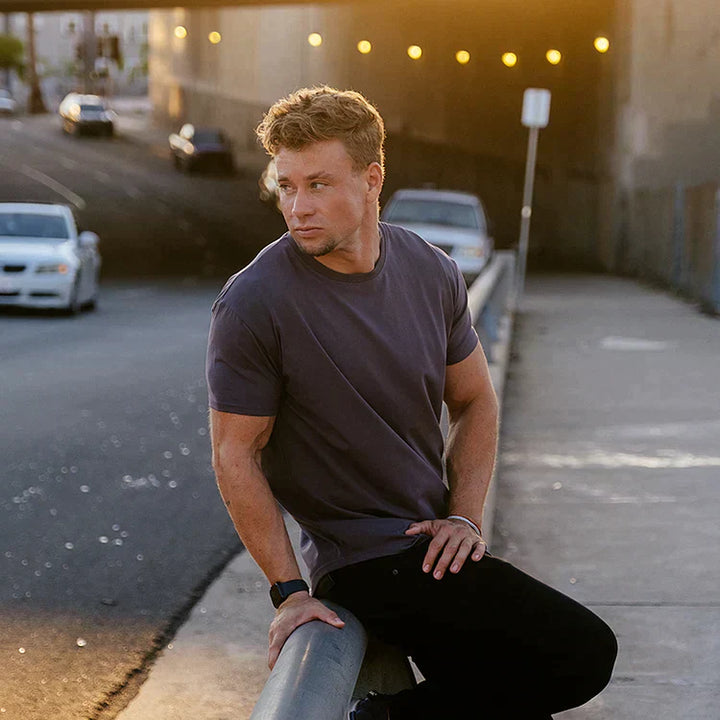 Mens Athletic T-Shirt Moisture-Wicking Close Fit