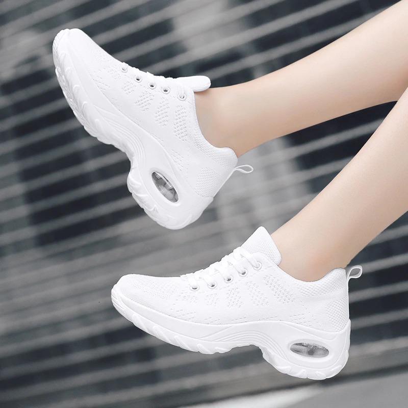 Unisex Orthopedic Sneakers Lightweight Lace-Up Design