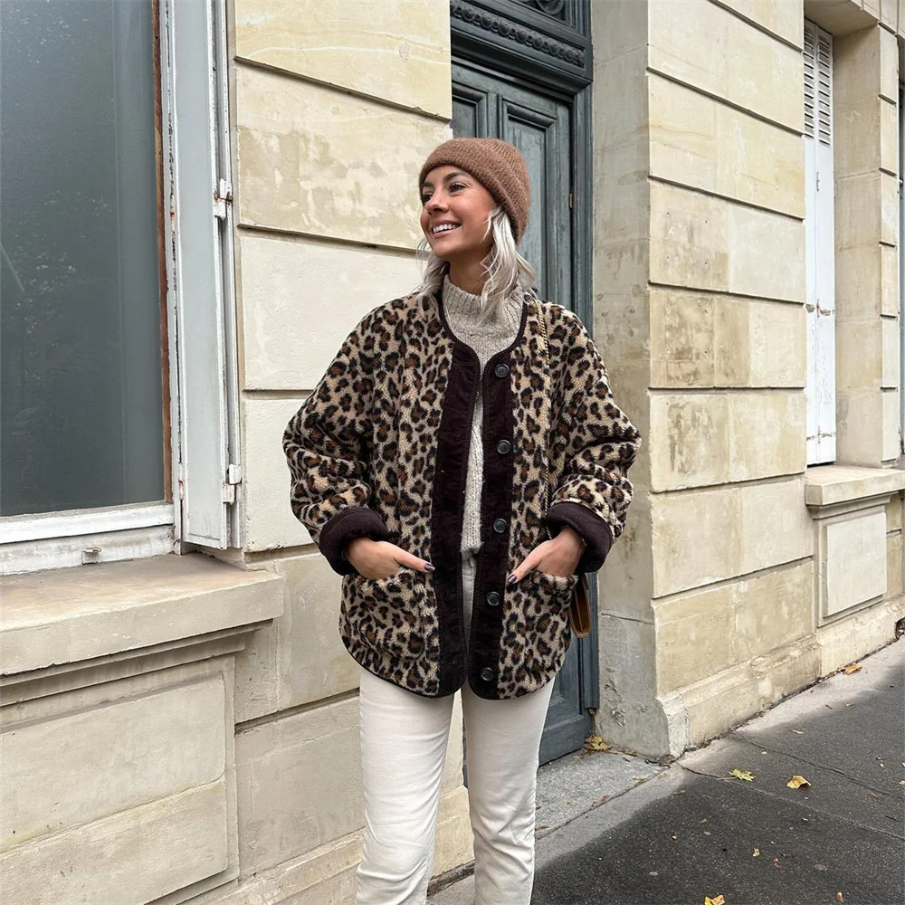 Womens Wool Jacket with O-Neck and Leopard Print - BritishMode