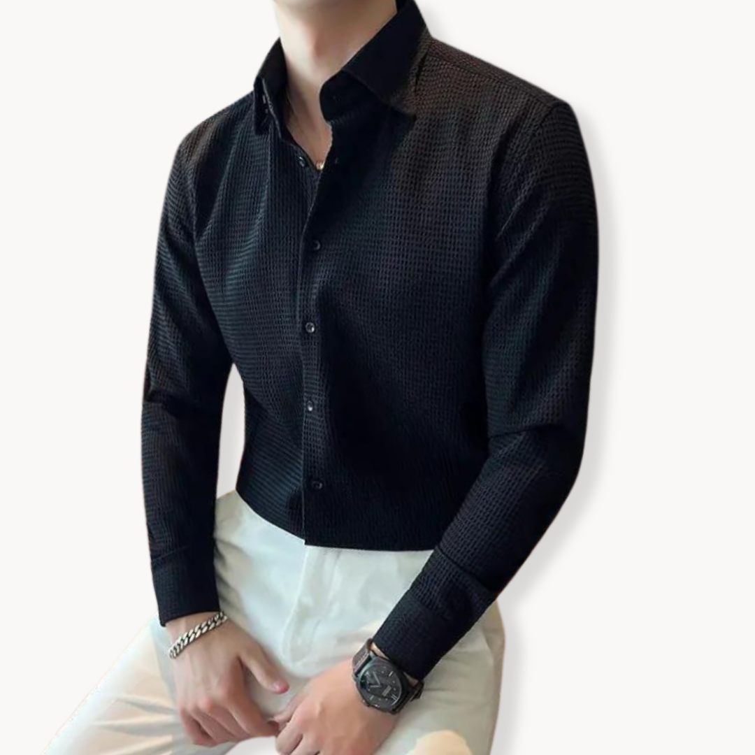 Mens Lightweight Blend Shirt with Point Collar and Shape Retention