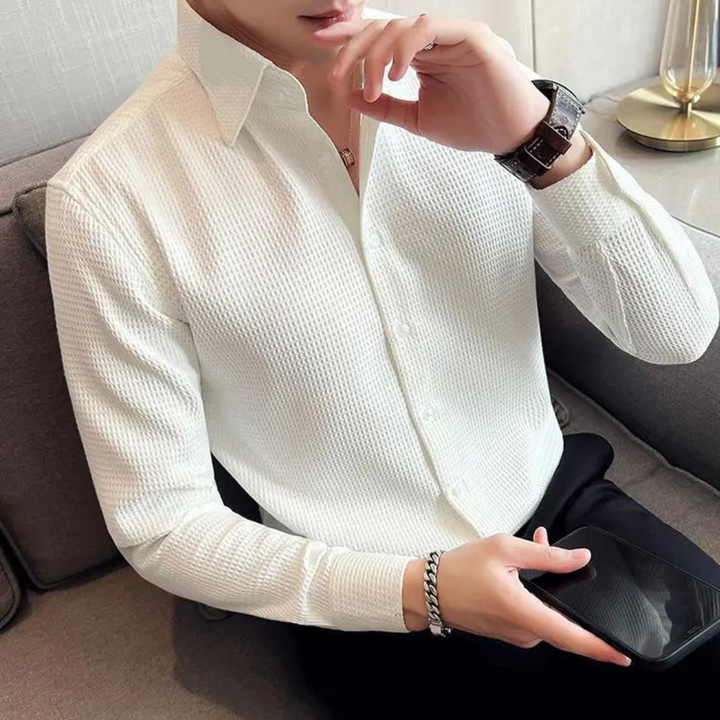 Mens Lightweight Blend Shirt with Point Collar and Shape Retention