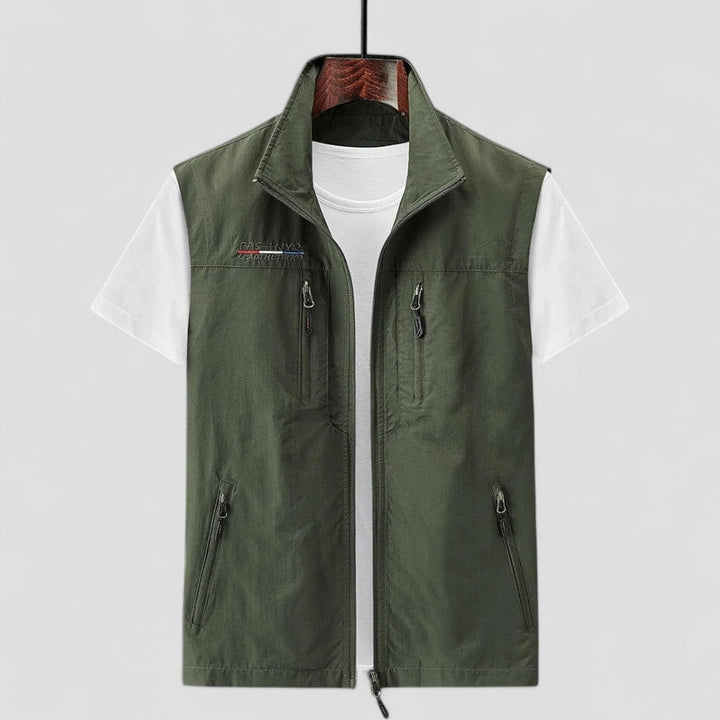 Mens Sleeveless Vest with Zipper Pockets Casual Fit