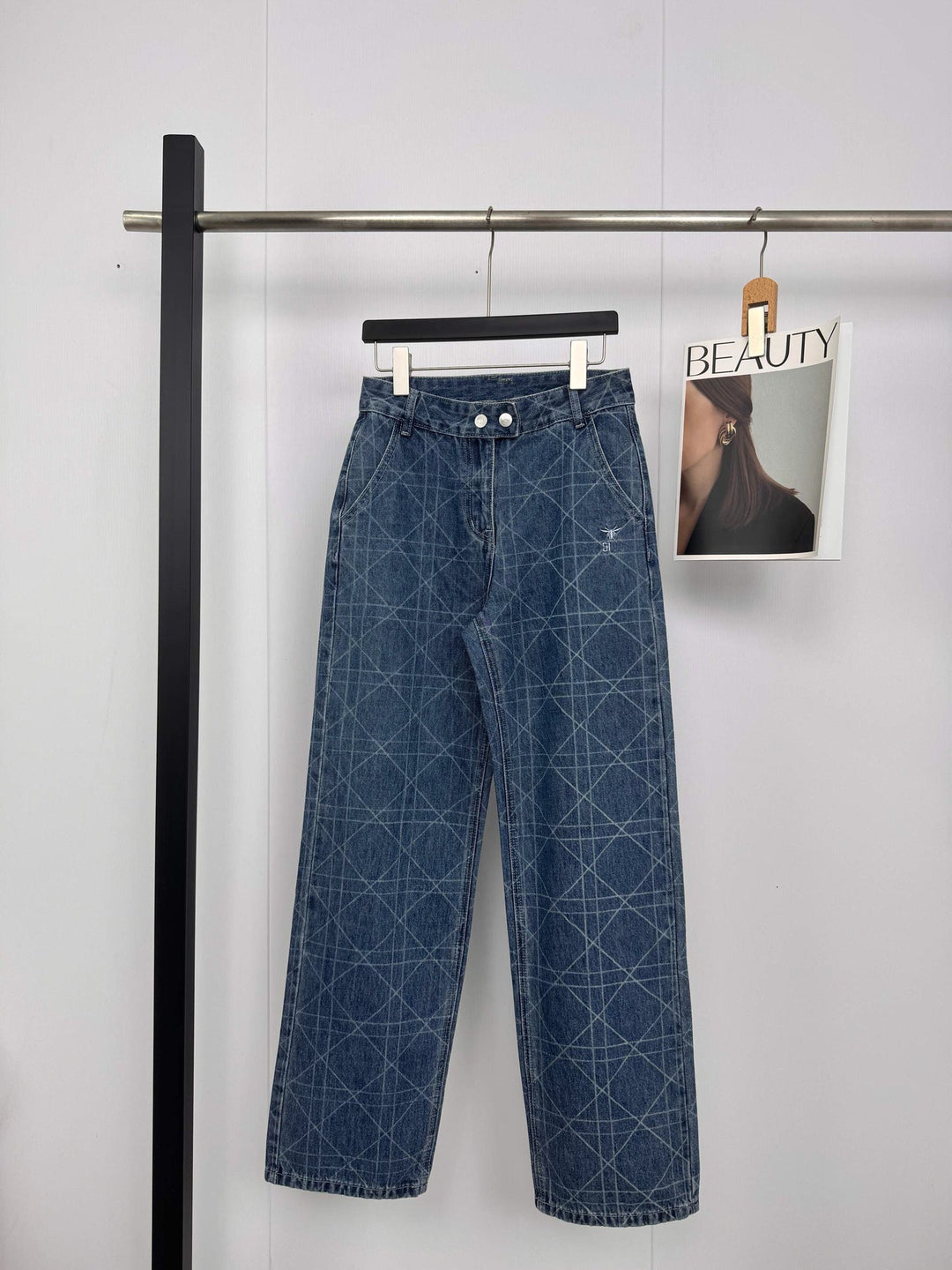 Womens Straight Leg Jeans with Embroidery Comfortable Fit