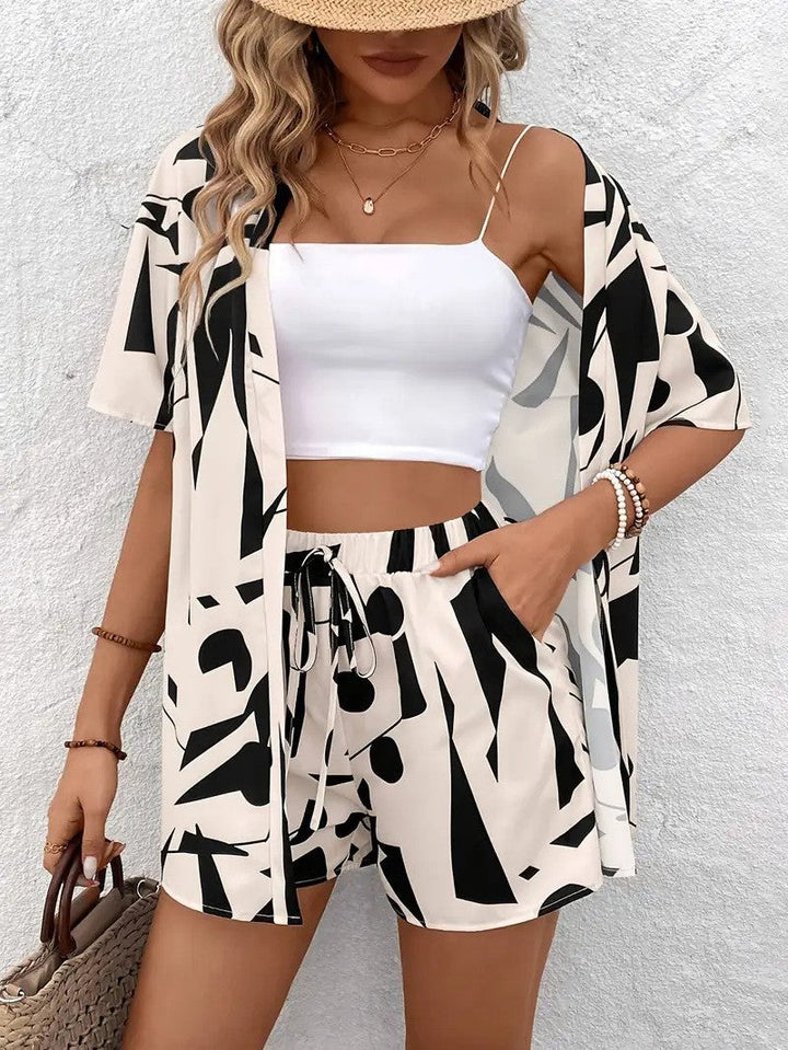 Womens Two-Piece Set Kimono Cardigan and Shorts Floral Lightweight