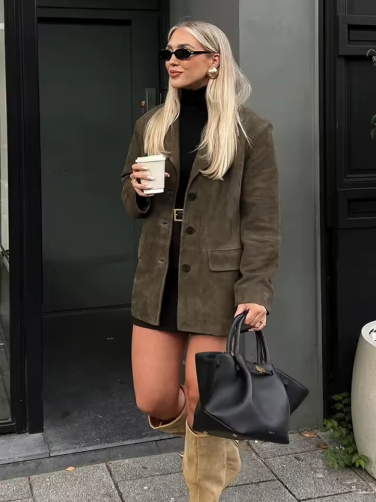 Womens Coat with Finish Stylish Fit