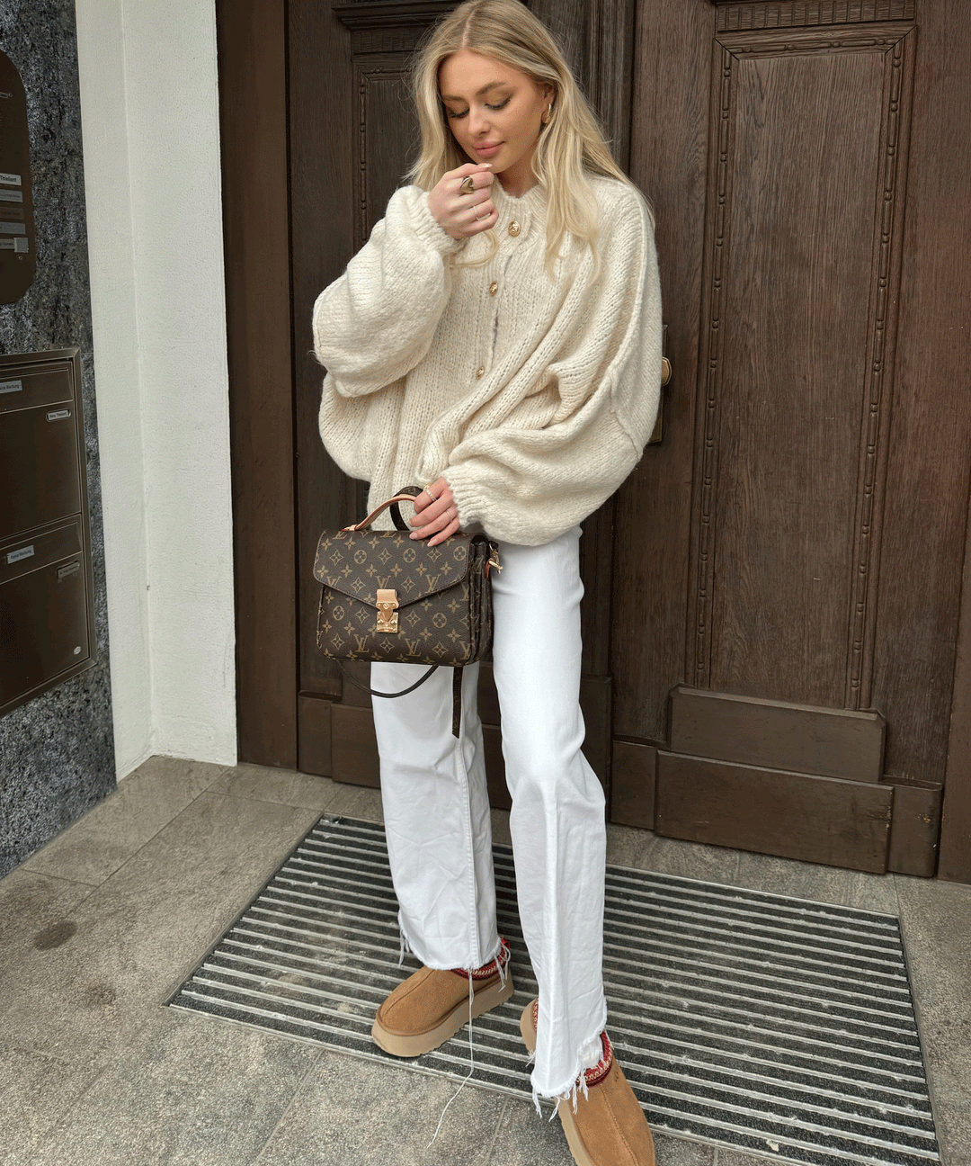 Womens Oversized Knit Cardigan Relaxed Fit