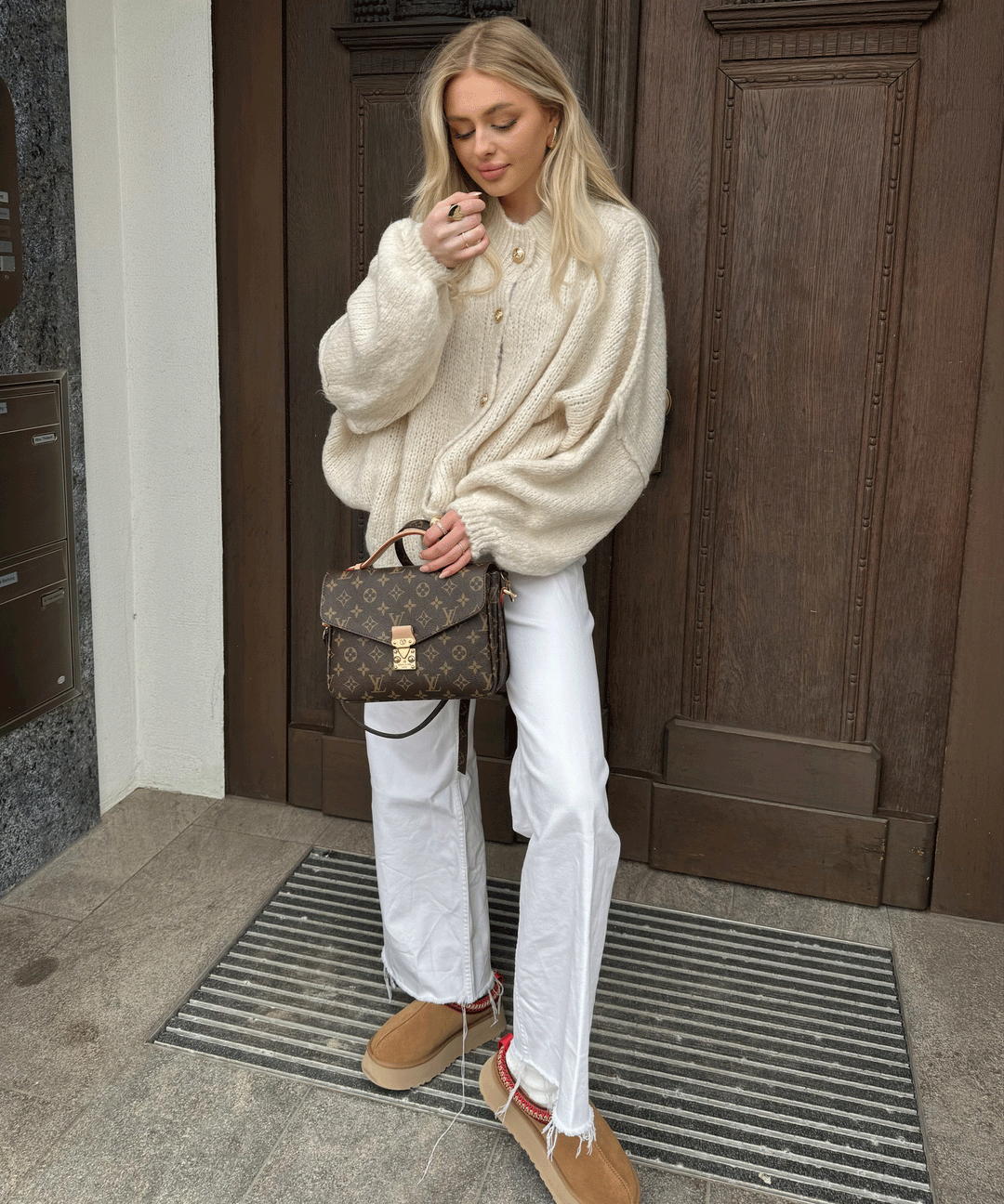 Womens Oversized Knit Cardigan Relaxed Fit