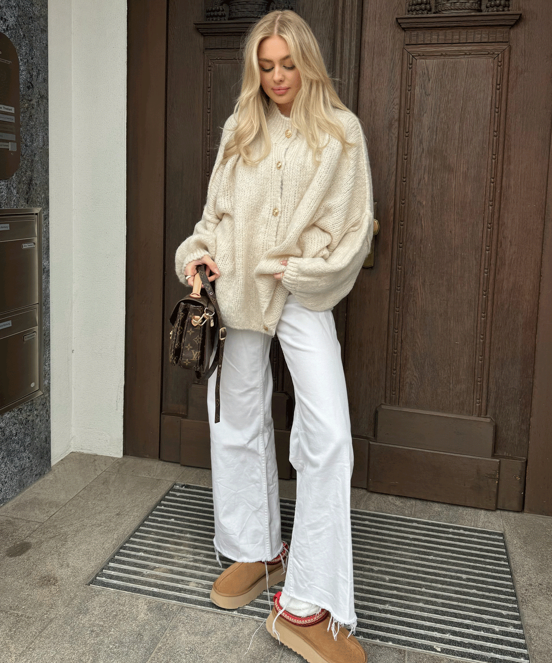 Womens Oversized Knit Cardigan Relaxed Fit