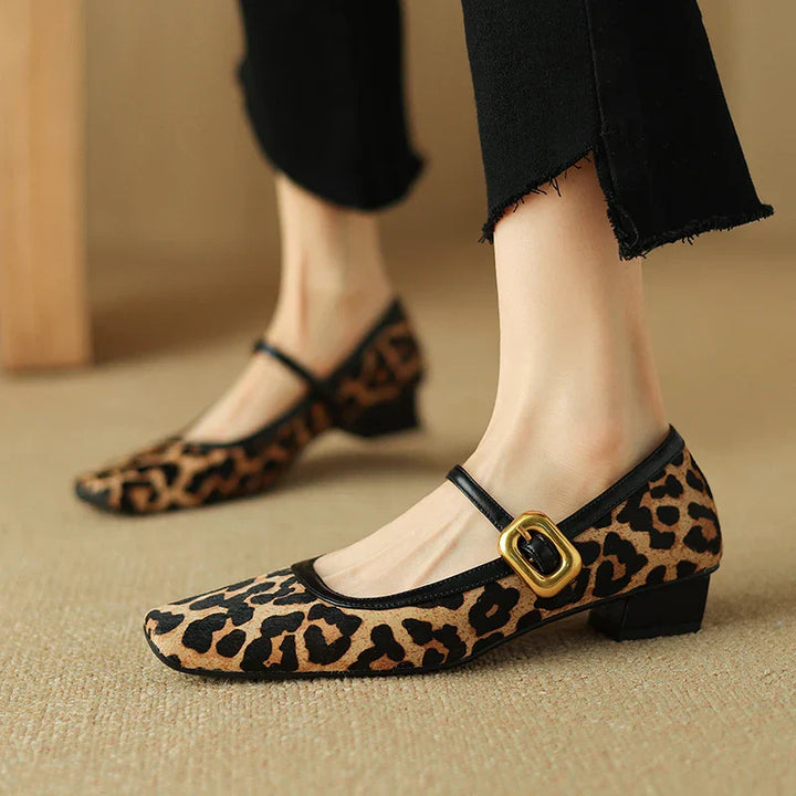 Womens Pumps with Pointed Toe Classic Fit