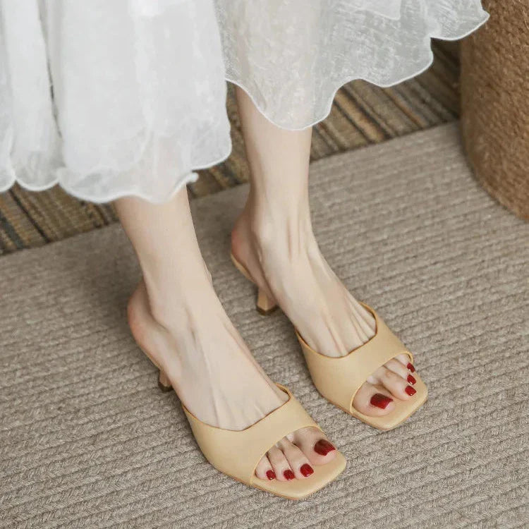 Womens Heeled Shoes Classic Fit