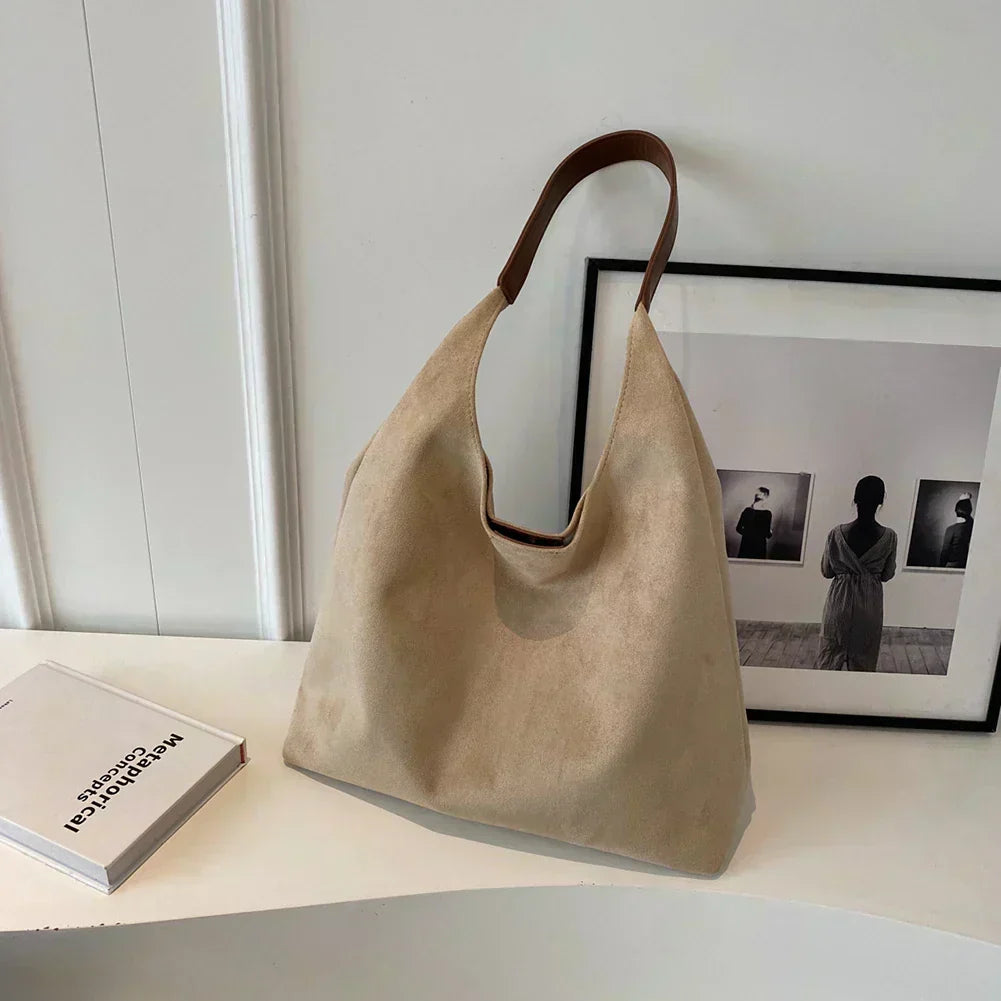 Womens Slouchy Hobo Bag Soft Material Adjustable Strap - BritishMode