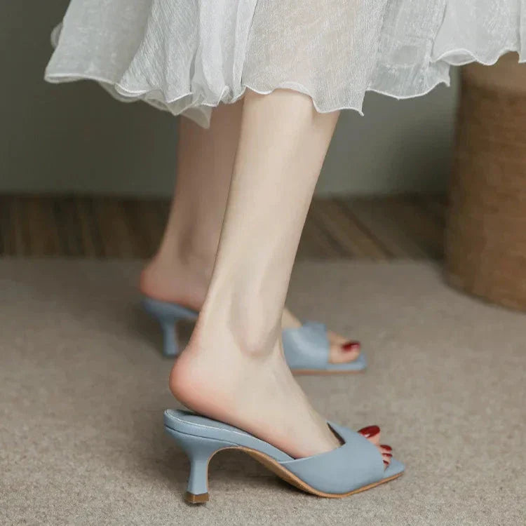 Womens Heeled Shoes Classic Fit