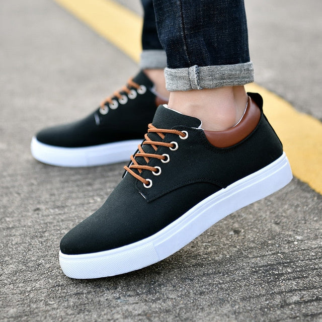 Mens Casual Sneakers Chic Style