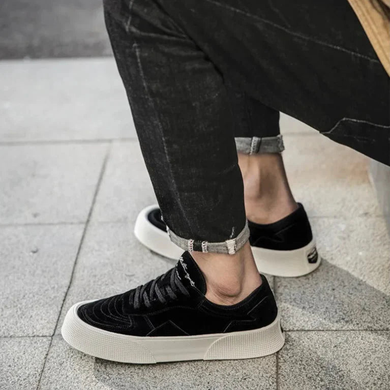 Unisex Sneakers Lightweight Breathable Design