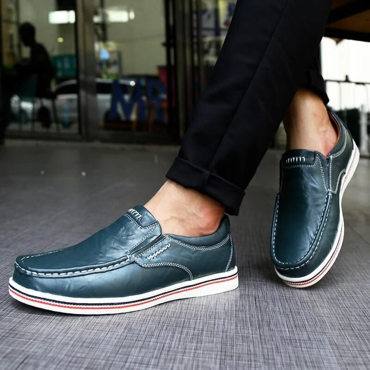 Mens Slip-On Moccasin Leather