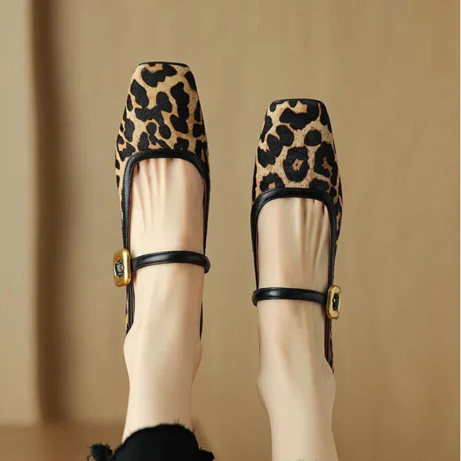 Womens Pumps with Pointed Toe Classic Fit