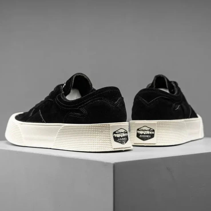 Unisex Sneakers Lightweight Breathable Design