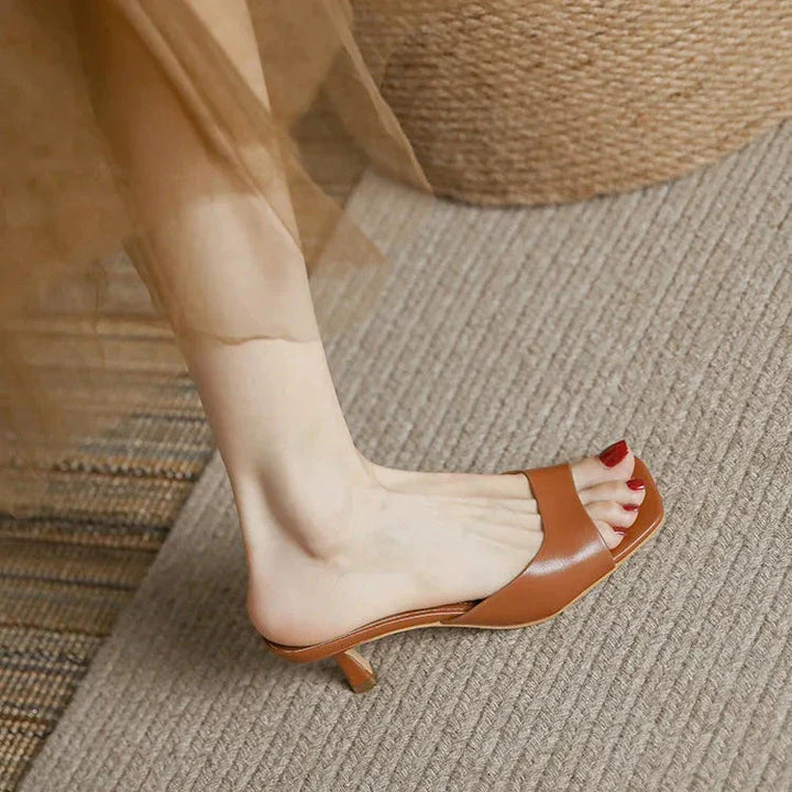 Womens Heeled Shoes Classic Fit
