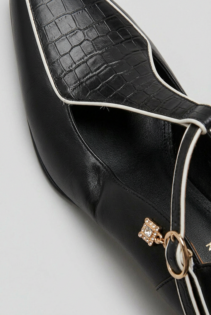 Womens Heels T-Bar Strap Trim Detail