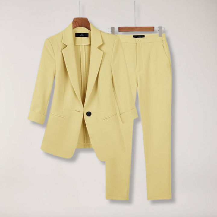 Womens Tailored Blazer and Trousers Two-Piece Suit Formal Fit