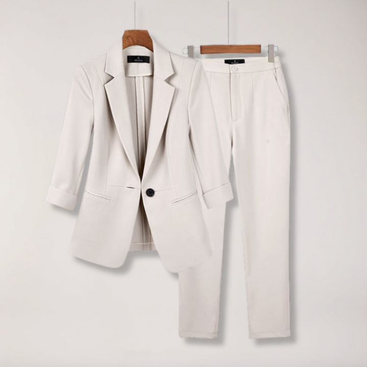 Womens Tailored Blazer and Trousers Two-Piece Suit Formal Fit