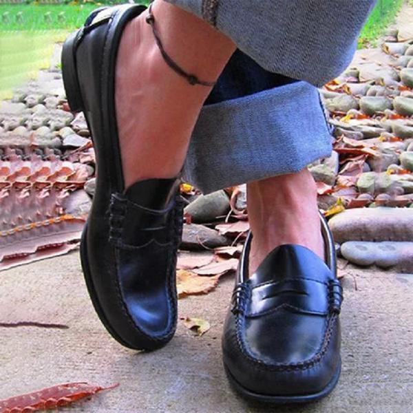 Womens Moccasin Slip-On Leather Classic Style