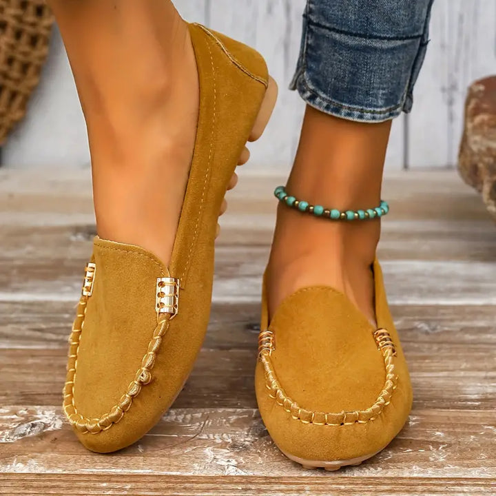 Womens Slip-On Flat Shoes Comfortable Fit