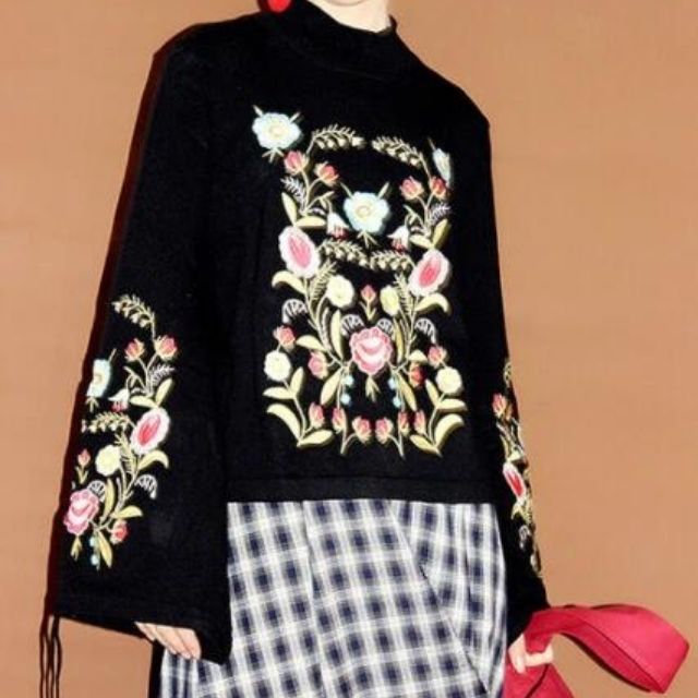 Womens Sweater with Embroidered Floral Design Regular Fit - BritishMode