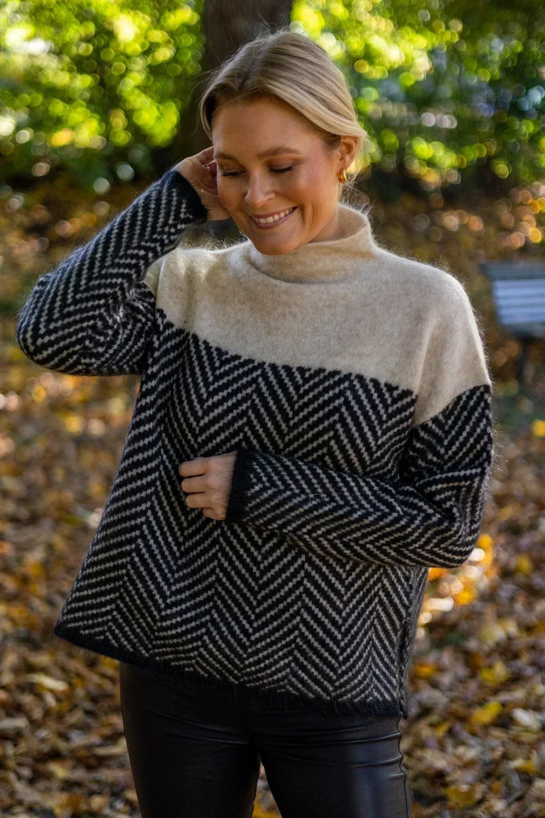Womens Turtleneck Sweater Knit