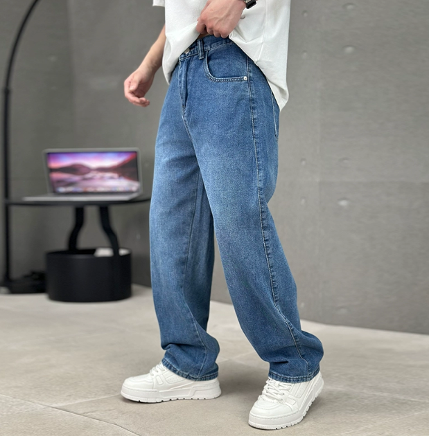 Mens Jeans Classic Fit Straight Cut