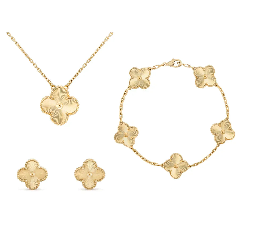 Womens Jewelry Set with Clover Pendant Gift Ready