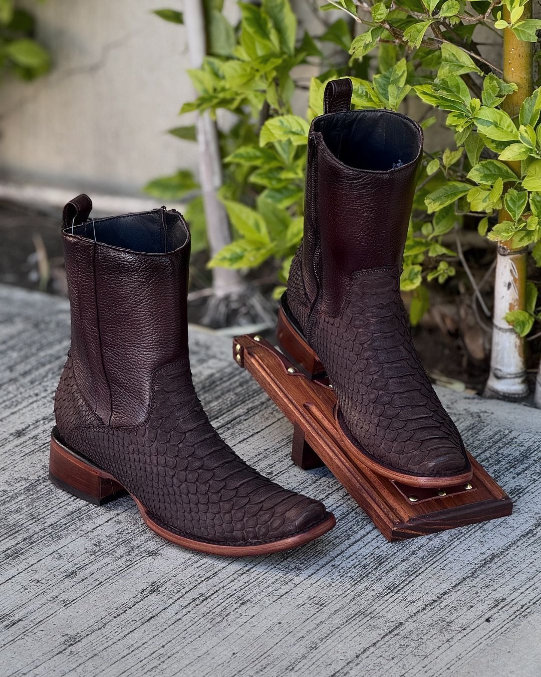 Mens Cowboy Boots Leather Western Style