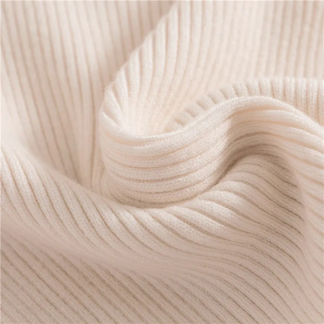 Womens Cashmere Turtleneck Sweater Winter-Ready Fit
