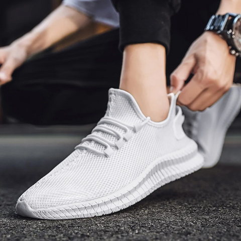 Mens Lightweight Sneakers with Orthopedic Footbed