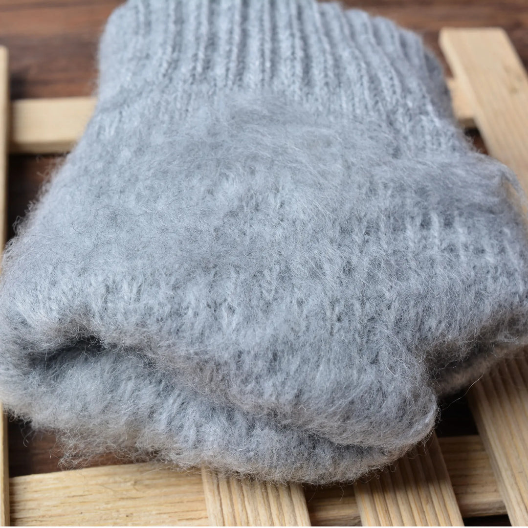 Womens Knitted Gloves Stylish Functional Fit