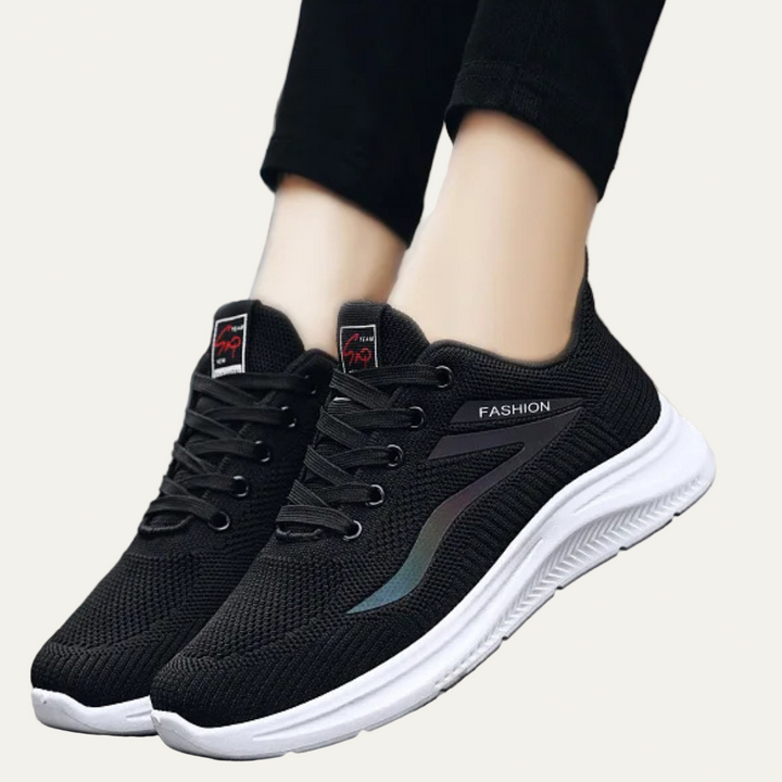 Mens Athletic Running Shoe Lightweight Knit Upper