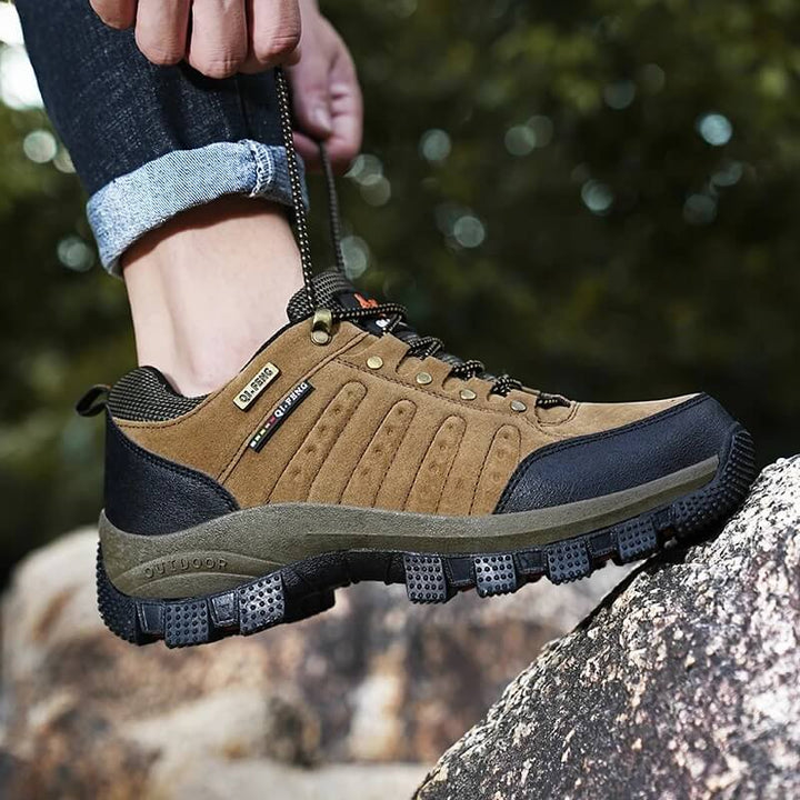 Mens Waterproof Leather Hiking Shoes Durable Fit